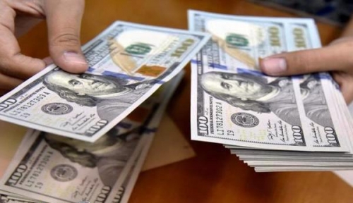 سواق العملة الأجنبية في بغداد تسجل إنخفاضاً بسعر صرف الدولار 