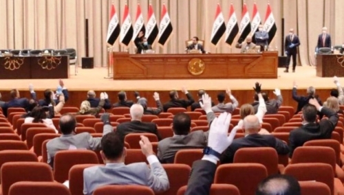 المالية النيابية تستضيف علاوي لمناقشة “الاقتراض”