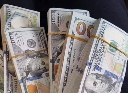 اليوم الاحد.. تعرف على اسعار صرف الدولار في الاسواق المحلية