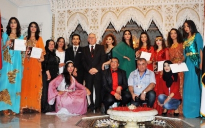 زوجة سفير العراق في المغرب تشارك بعرض للازياء