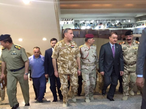 ..انهاء استجواب وزير الدفاع ومغادرته البرلمان 