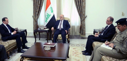 العبادي يبحث مع ماكورك تحرير الموصل والاخير يبدي اعجابه بالانجازات العسكرية 