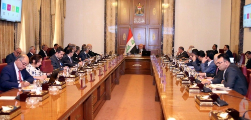 مجلس الوزراء يعقد جلسته بحضور الوزراء الجدد