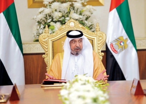 رئيس الامارات يعود الى بلاده بعد رحلة خارجية دامت ثلاثة أشهر 