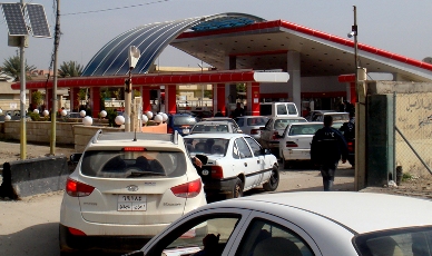 النفط: فتح وعمل محطات الوقود طيلة أيام العيد