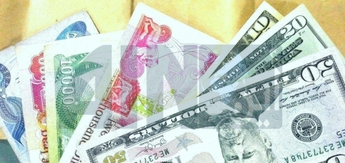 الدولار عند 1300 دينار عراقي