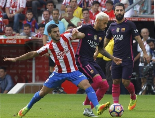 بغياب ميسي.. برشلونة تسحق خيخون بخماسية في الدوري الاسباني
